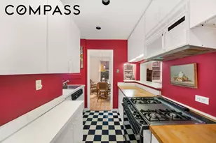 310 W 55th St, New York City, NY 10019 - Photo 4
