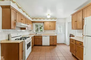 195-22 McLaughlin Ave, New York City, NY 11423 - Photo 8