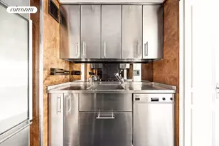 40 E 61st St, New York City, NY 10065 - Photo 8