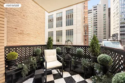 40 E 61st Street #10B, New York City, NY 10065 - Photo 12