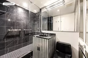 40 E 61st St, New York City, NY 10065 - Photo 10