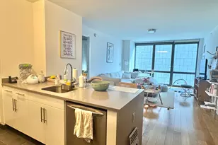 606 W 57th St, New York, NY 10019 - Photo 2