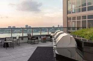 606 W 57th St, New York, NY 10019 - Photo 6