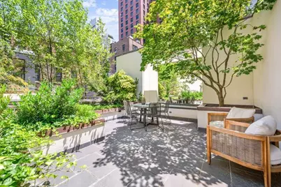 155 E 69th Street, New York City, NY 10021 - Photo 2