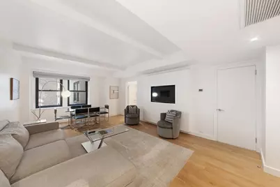 160 Central Park S #1120, New York City, NY 10019 - Photo 6