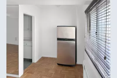 225 E 46th Street #9-B, New York City, NY 10017 - Photo 8