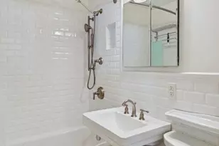 115 E 9th St, New York City, NY 10003 - Photo 4