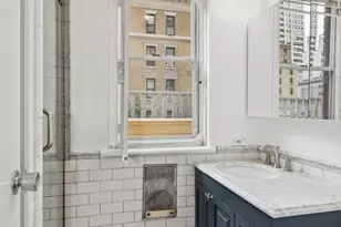 131 E 39th St, New York City, NY 10016 - Photo 8