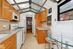 131 E 39th St, New York City, NY 10016 - Photo 12