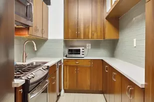 345 E 81st St, New York City, NY 10028 - Photo 18