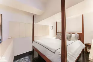 310 E 46th St, New York City, NY 10017 - Photo 4