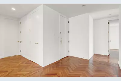 90 E End Avenue #10B, New York City, NY 10028 - Photo 18