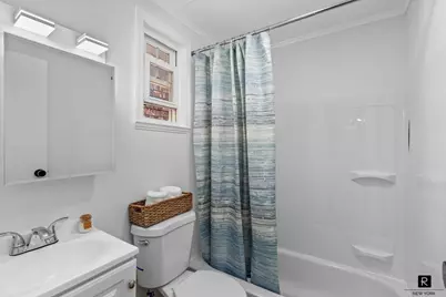 32 Tier Street, New York City, NY 10464 - Photo 14