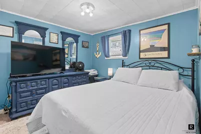 32 Tier Street, New York City, NY 10464 - Photo 18