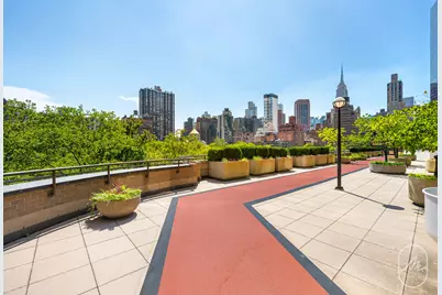 330 E 38th Street #23Q, New York City, NY 10016 - Photo 14