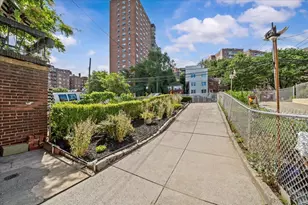 140 Van Cortlandt Park S, New York City, NY 10463 - Photo 22