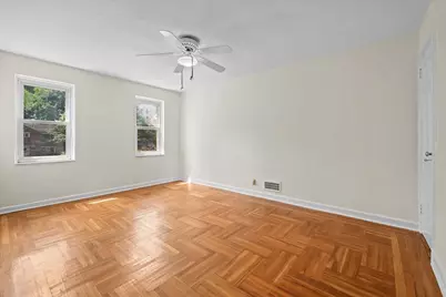 140 Van Cortlandt Park S, New York City, NY 10463 - Photo 14