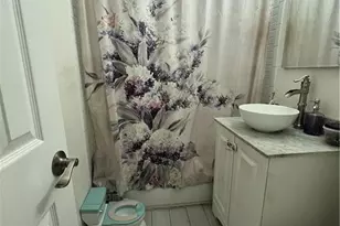 400 Cozine Ave, New York City, NY 11207 - Photo 18