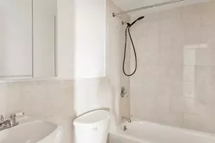 113 Schaefer St, New York City, NY 11207 - Photo 8