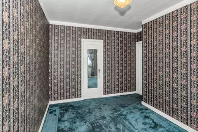 32-50 77th Street, New York City, NY 11370 - Photo 14