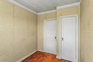 32-50 77th St, New York City, NY 11370 - Photo 16