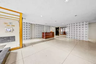 400 E 17th St, New York City, NY 11226 - Photo 10