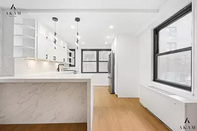 305 E 40th Street #2T, New York City, NY 10016 - Photo 2