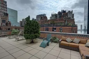 305 E 40th St, New York City, NY 10016 - Photo 14