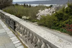 4525 Henry Hudson Pkwy W, New York City, NY 10471 - Photo 16