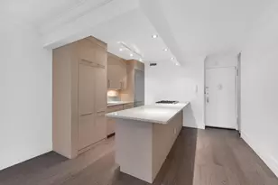 400 E 54th St, New York City, NY 10022 - Photo 2