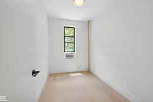 63 W 107th St, New York City, NY 10025 - Photo 10