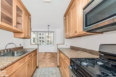 3333 Henry Hudson Parkway #2L, New York City, NY 10463 - Photo 6