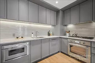 218 W 103rd St, New York City, NY 10025 - Photo 4