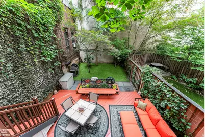 131 E 38th Street, New York City, NY 10016 - Photo 24