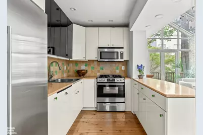 131 E 38th Street, New York City, NY 10016 - Photo 42