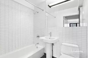 222 E 39th St, New York City, NY 10016 - Photo 4