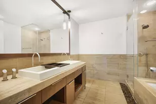 250 E 53rd St, New York City, NY 10022 - Photo 6