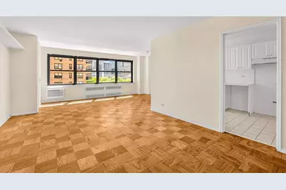 205 W End Avenue #7M, New York City, NY 10023 - Photo 1