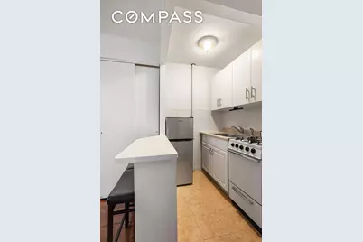 445 W 36th Street, New York City, NY 10018 - Photo 2