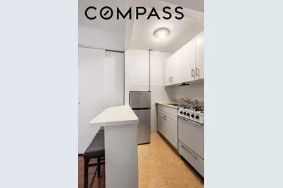 445 W 36th Street, New York City, NY 10018 - Photo 2