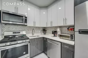 27-34 27th St, New York City, NY 11102 - Photo 4