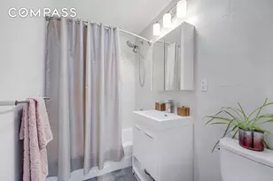 27-34 27th St, New York City, NY 11102 - Photo 8