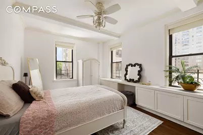 18 W 70th Street #7C, New York City, NY 10023 - Photo 8