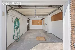 12 Yucca Dr, New York City, NY 10312 - Photo 18