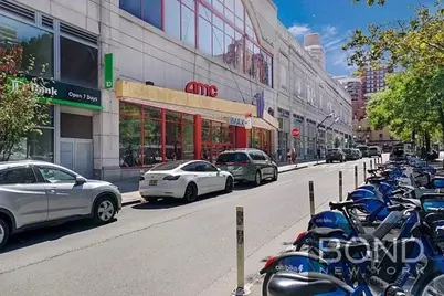 237 E 34th Street #706, New York City, NY 10016 - Photo 24