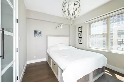 370 E 76th Street #C1003, New York City, NY 10021 - Photo 4