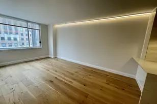 350 W 50th St, New York City, NY 10019 - Photo 2