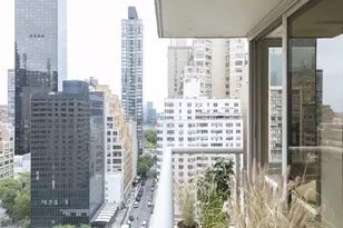 234 E 46th St, New York City, NY 10017 - Photo 24