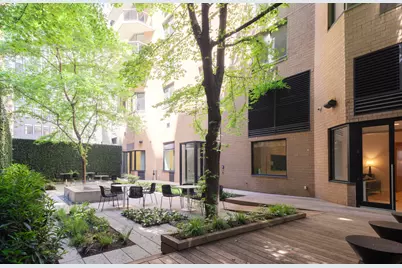 234 E 46th Street #602, New York City, NY 10017 - Photo 34