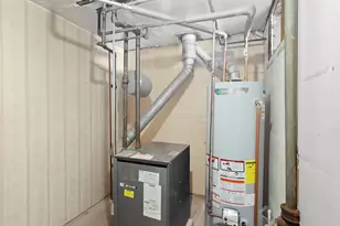 742 E 58th St, New York City, NY 11234 - Photo 24